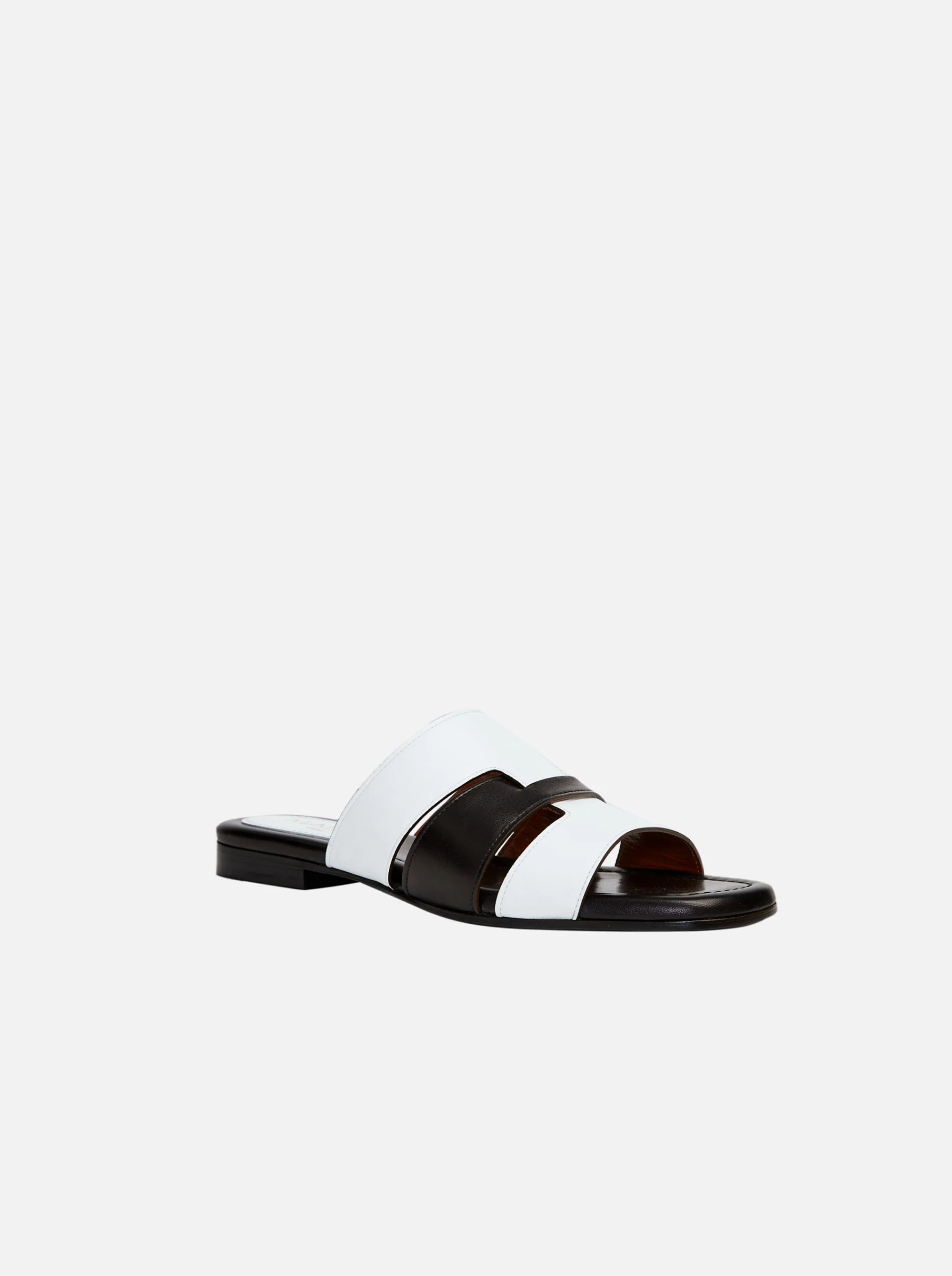 15 Woven Leather Slippers White & Black Soft - Image 2